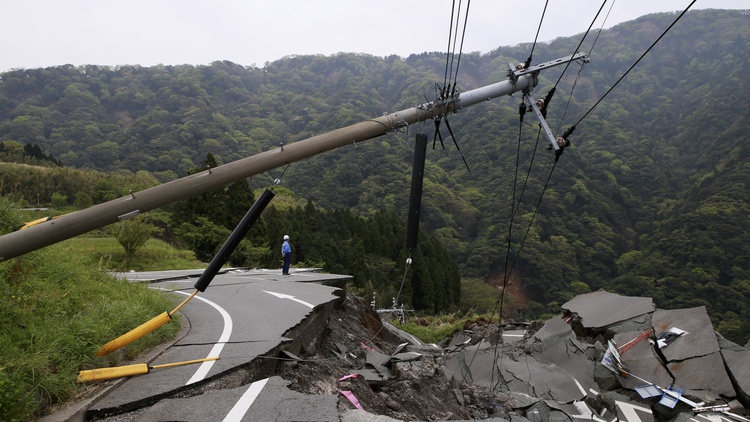 California is susceptible to the earthquakes that recently devastated Turkey and Syria. Seismologist Lucy Jones gives tips on preparing.